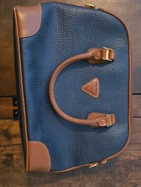 GUESS Navy and Brown Pebble-Textured Leather Messenger Bag -10
